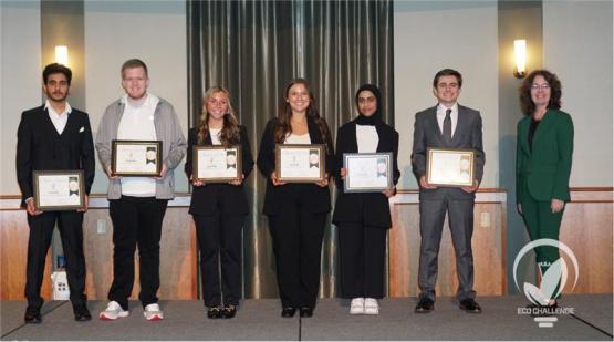  Avery Murdock, Kiley Scanlon, Nathan Jennings, Espen Elliot, Manar Al Ghailani, and Mazin Al Jahwari and an OHIO faculty member are shown at the Eco Challenge event 