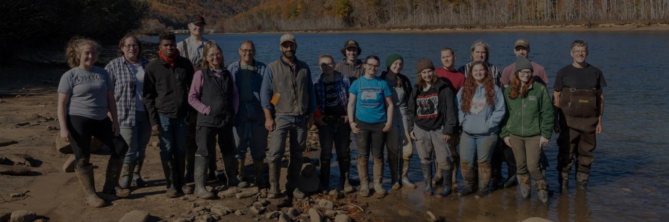 Dr. Joseph Gingerich and Ohio University students at Virginia dig