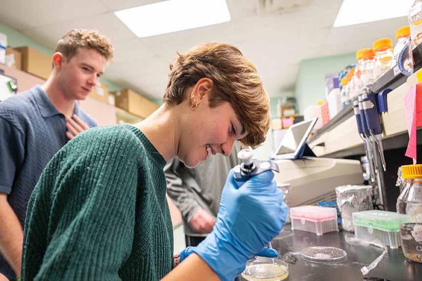 Pictured: “Team Two" members Nathan Smith, a second-year field ecology major (back), and Victoria Swiler, a fourth-year environmental and plant biology major. Photos by Ben Wirtz Siegel, BSVC '02