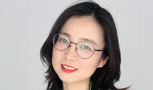 Qianqian Zhang, portrait