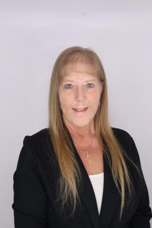 Brenda Sinclair's profile picture Brenda Headshot