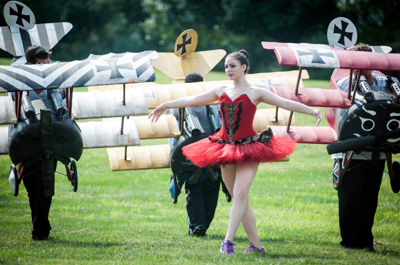 Dancing of the girl in the fields 