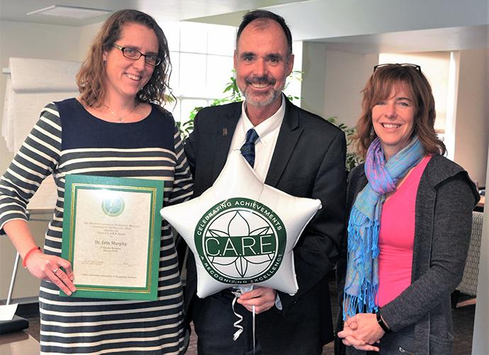 Erin Murphy receives award