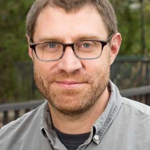 A photo of Matthew Rosen