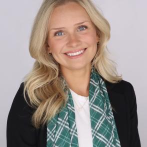 Delaney Evans headshot