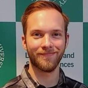 Joshua Thompson headshot