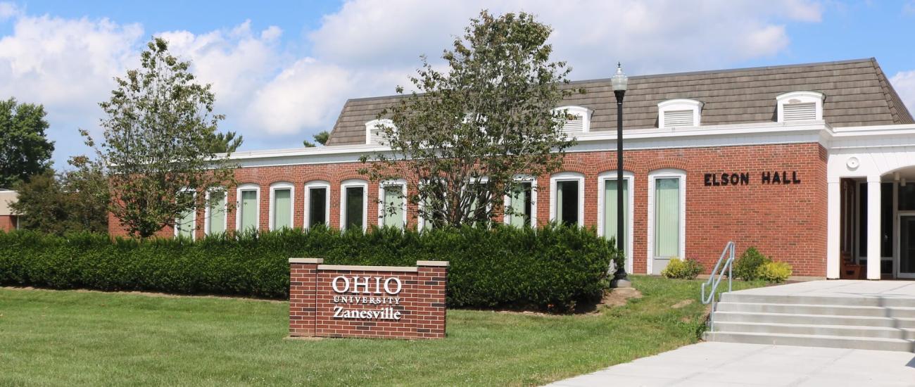 outside view of the Zanesville campus