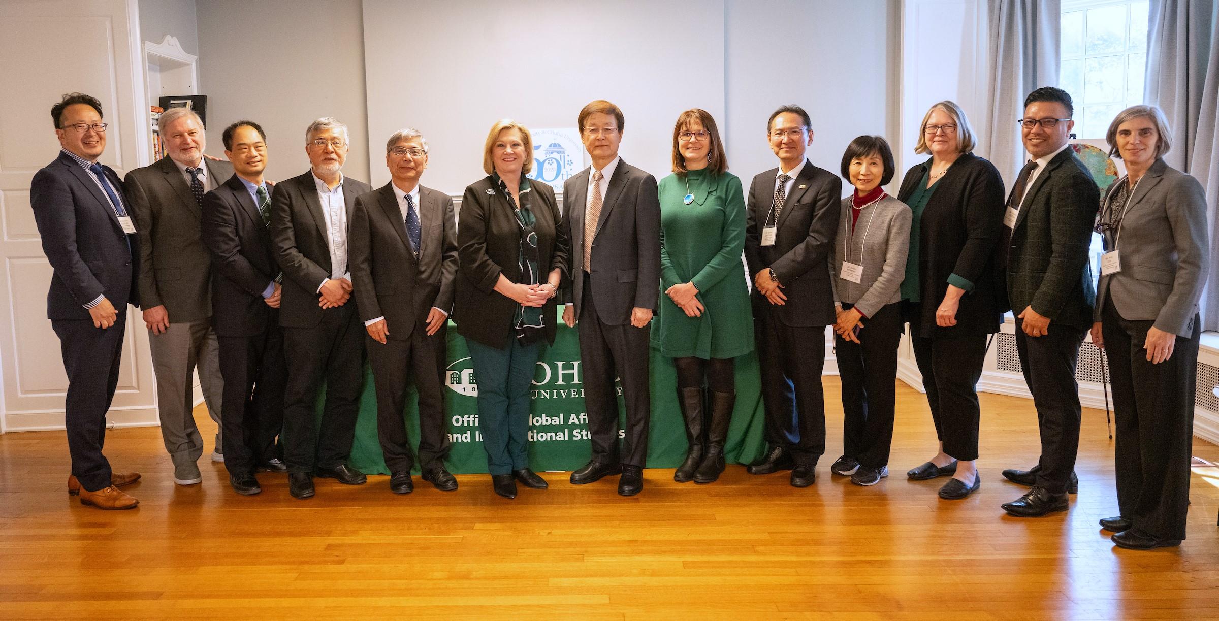 202311_Chubu 50_MOU signing_group photo