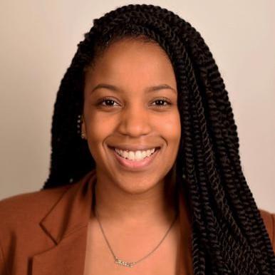 Imani Edwards headshot.