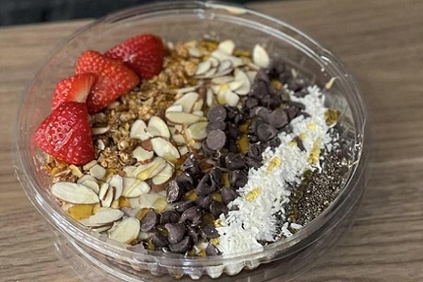 acai bowl with berries