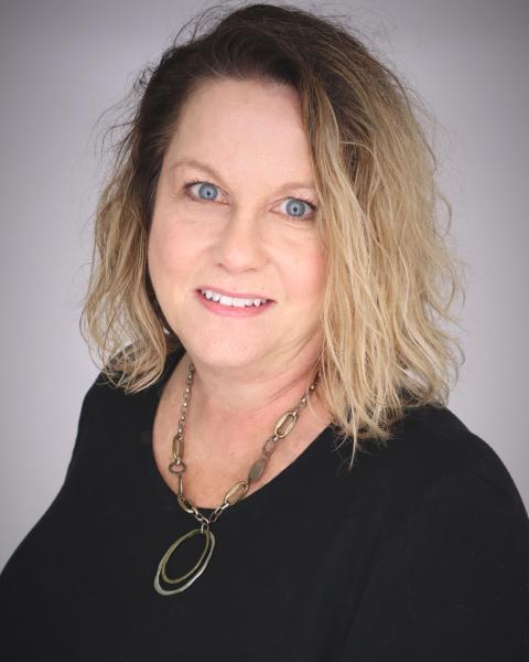 Mindy Colburn's profile picture Headshot of Mindy Colburn