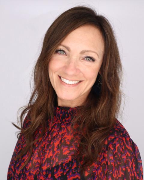 Headshot of Jennifer Tate