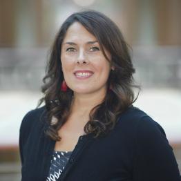 Liz Pahl Headshot