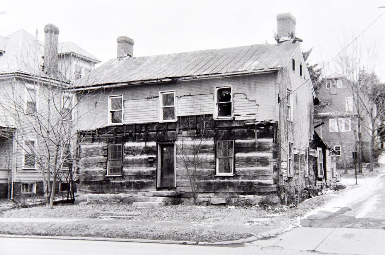 Black and white photo of the Silas Bingham House
