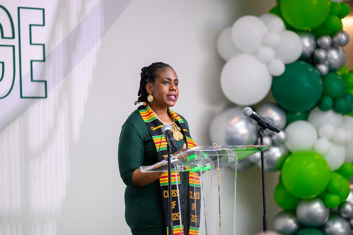 HCOM Class of 2025 Graduate Shamone Gore Panter speaks to graduates