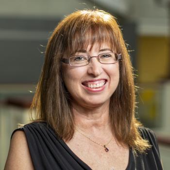 Patti Malloy headshot